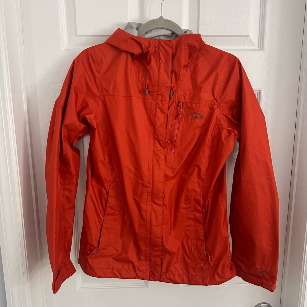 L.L. Bean Women's Vibrant Orange Waterproof Rain Jacket Size XS